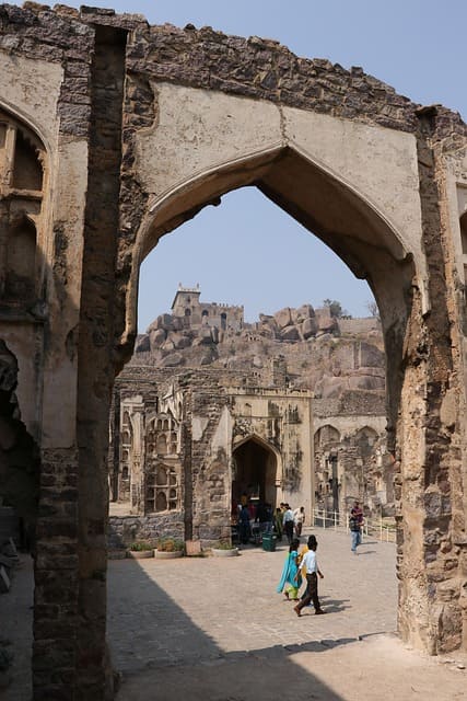 golconda fort pre wedding shoot